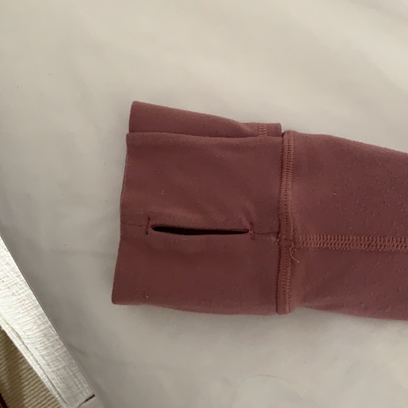 Blush Lulelemon zipup - Picture 2 of 5